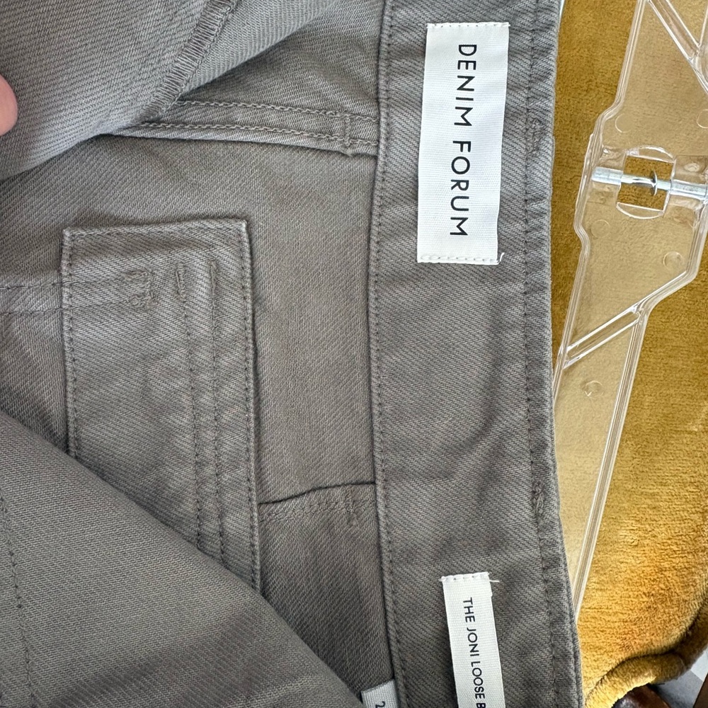 Denim Forum Joni Bermuda Shorts - 100% cotton in olive/khaki - Picture 5 of 12